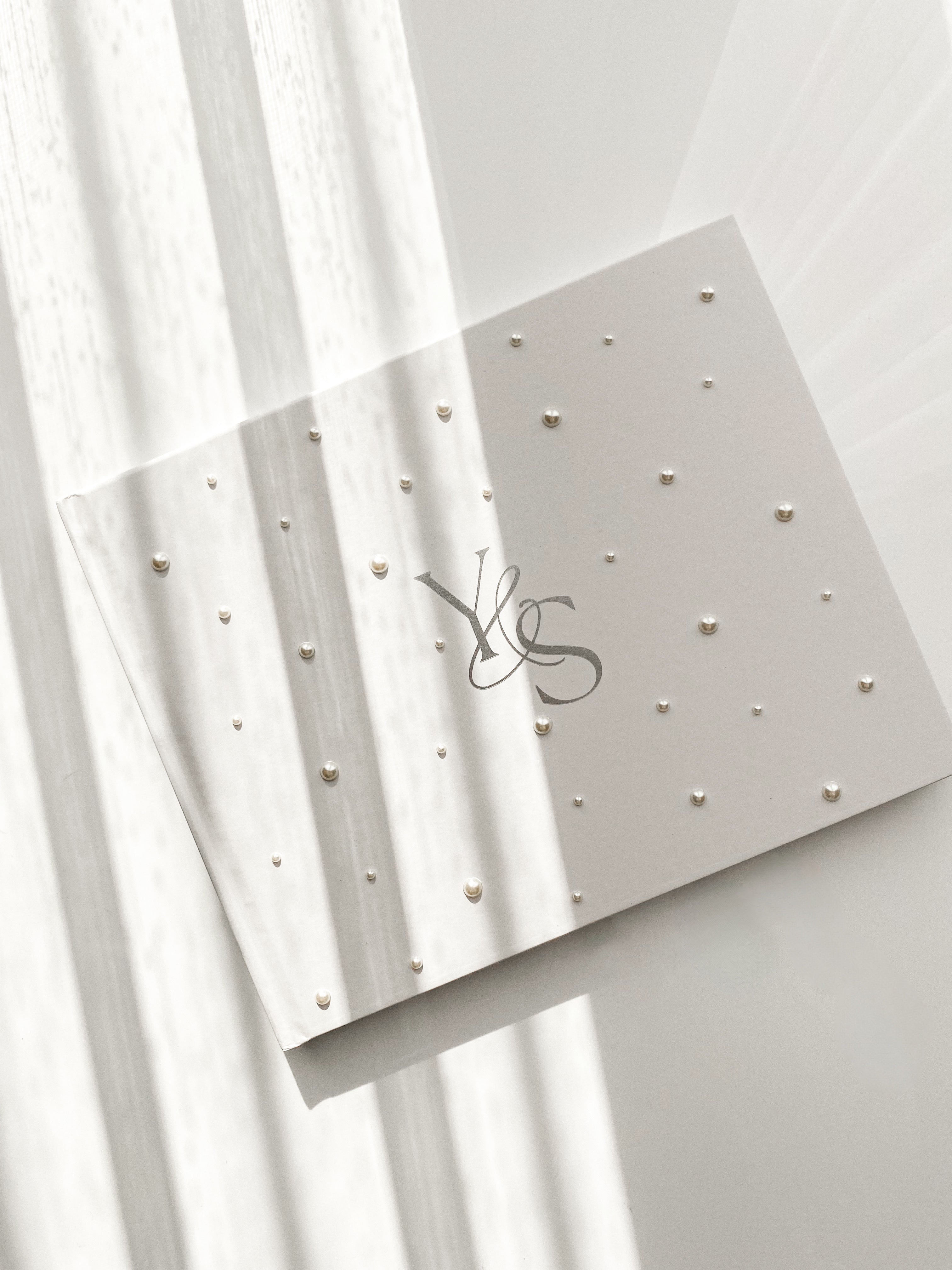Guest book - Lulu
