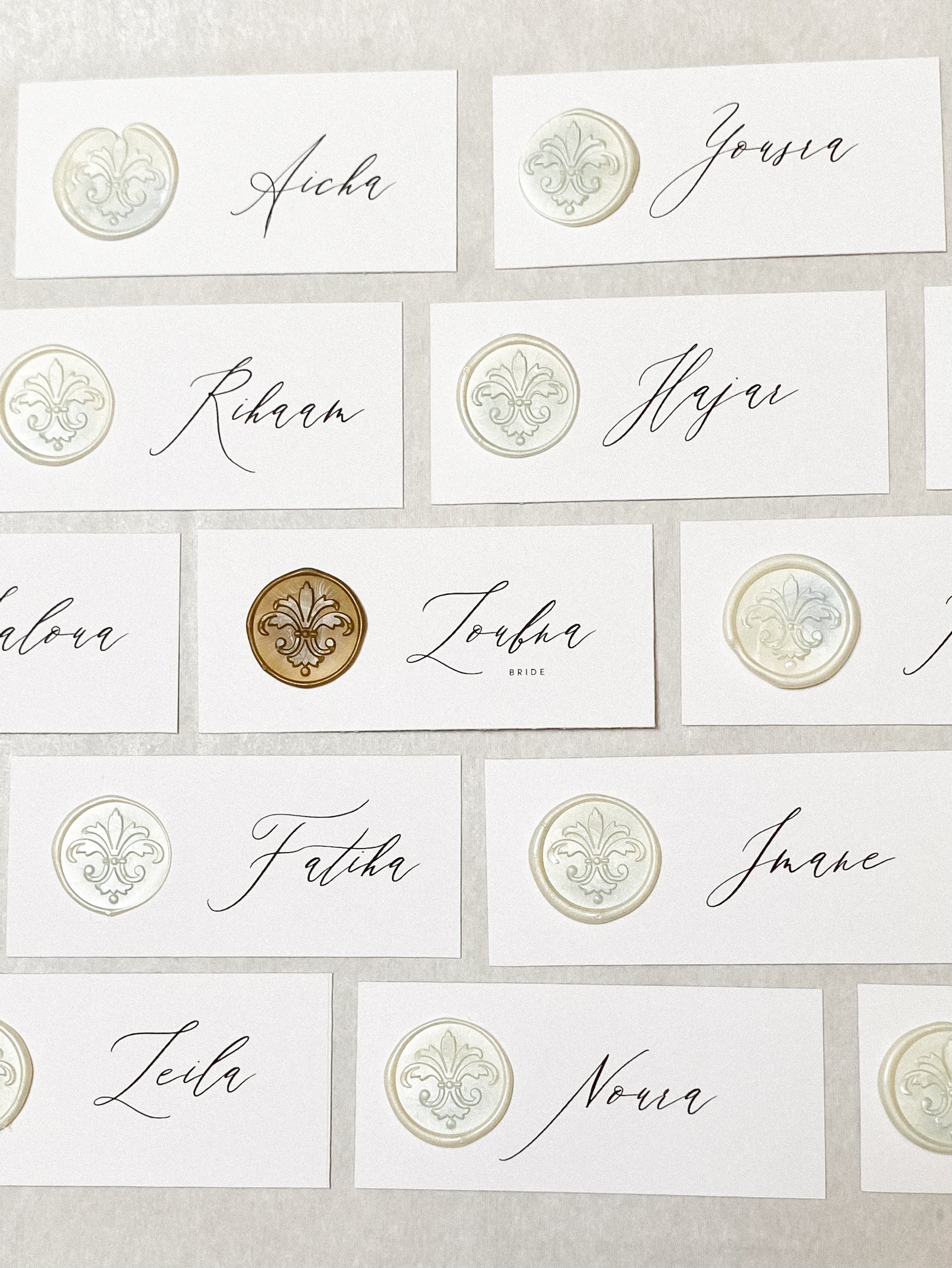 Place card - Lou